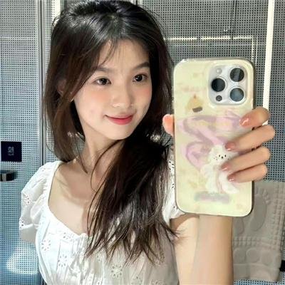 公寓里的两个女人